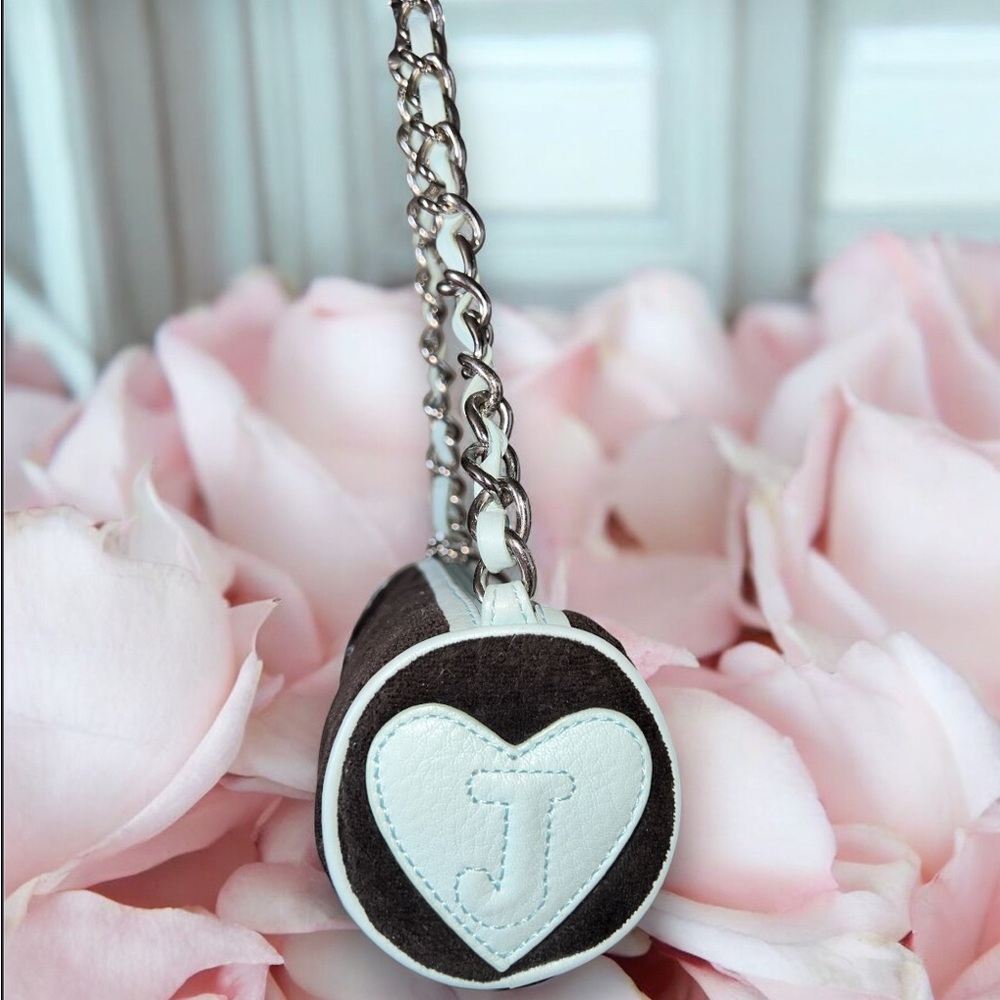 VINTAGE🌸 Juicy Couture Mini Barrel with RARE Rabbit Foot Charm🩵🖤 - Picture 2 of 11